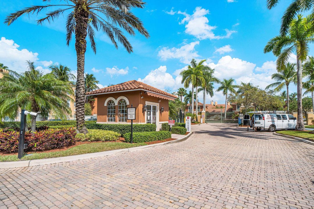 На продажу: $500,000 (3 спален, 2 ванн, 1479 Квадратных фут)