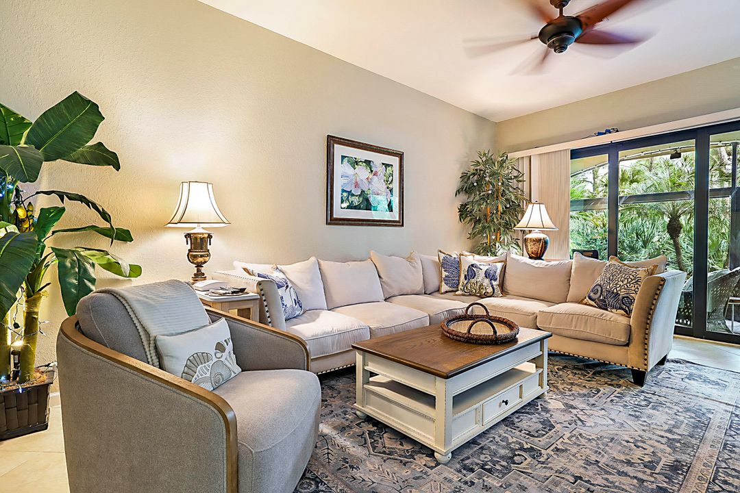 En Venta: $425,000 (3 camas, 2 baños, 2031 Pies cuadrados)