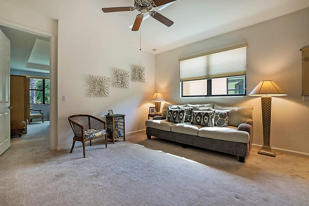 En Venta: $425,000 (3 camas, 2 baños, 2031 Pies cuadrados)