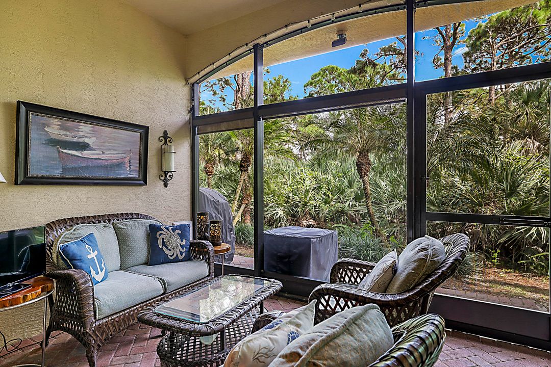 En Venta: $425,000 (3 camas, 2 baños, 2031 Pies cuadrados)