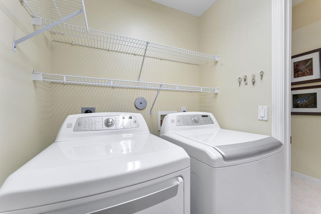 Activo con contrato: $475,000 (2 camas, 2 baños, 1722 Pies cuadrados)