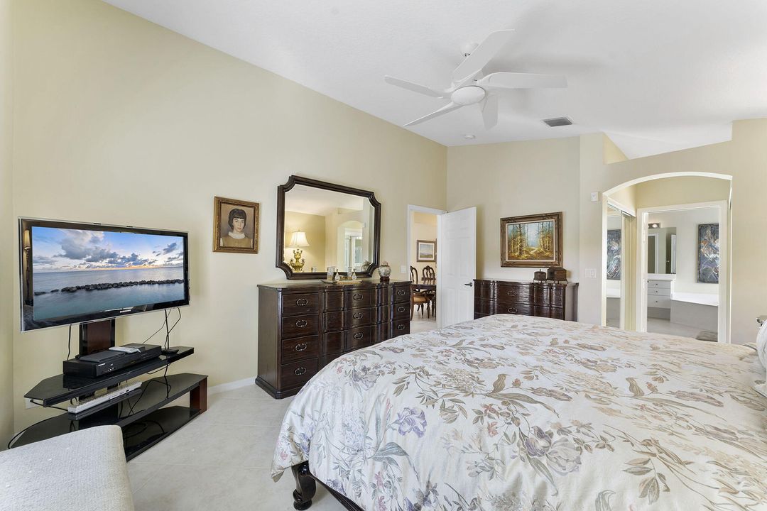 Activo con contrato: $475,000 (2 camas, 2 baños, 1722 Pies cuadrados)