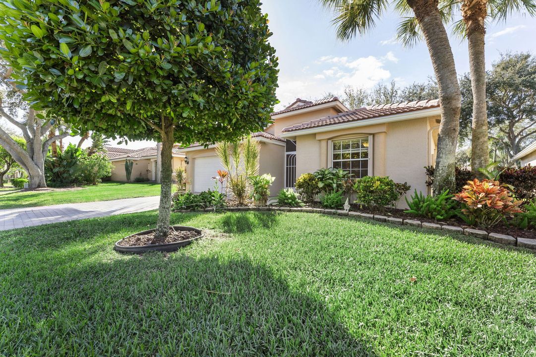 Activo con contrato: $475,000 (2 camas, 2 baños, 1722 Pies cuadrados)