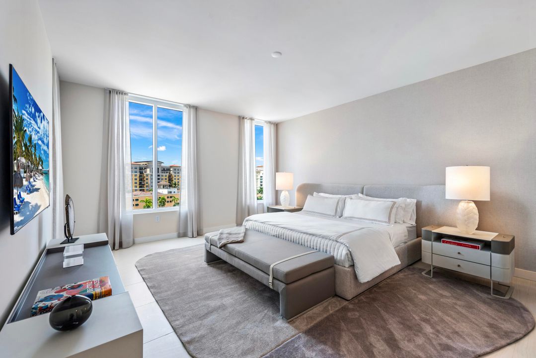 For Sale: $5,035,000 (3 beds, 3 baths, 3241 Square Feet)