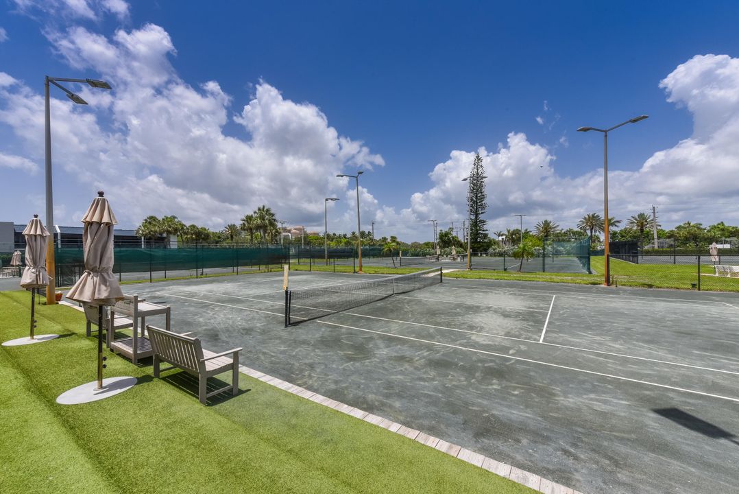 На продажу: $329,000 (1 спален, 1 ванн, 740 Квадратных фут)