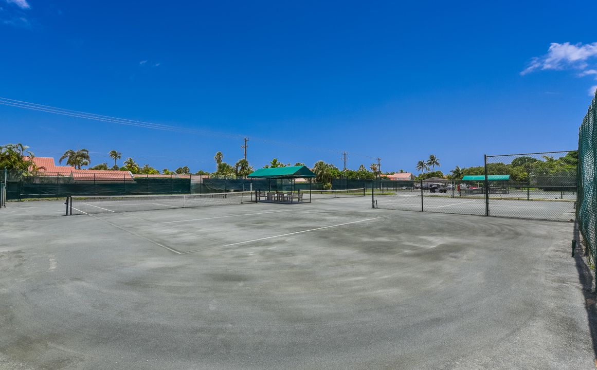 На продажу: $329,000 (1 спален, 1 ванн, 740 Квадратных фут)