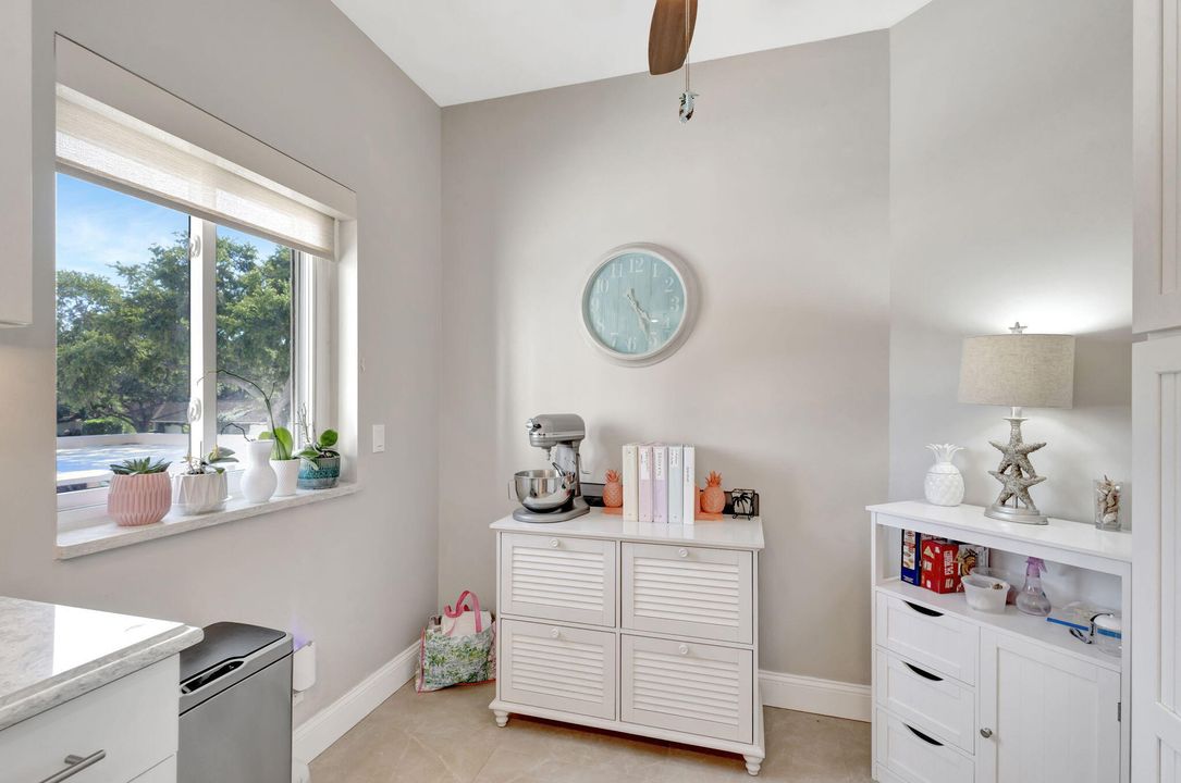 待售: $633,000 (2 贝兹, 2 浴室, 1535 平方英尺)