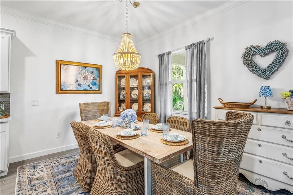 For Sale: $565,000 (3 beds, 2 baths, 2338 Square Feet)