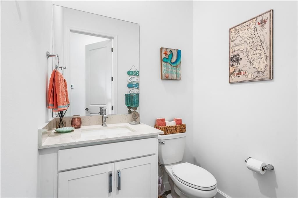 For Sale: $565,000 (3 beds, 2 baths, 2338 Square Feet)