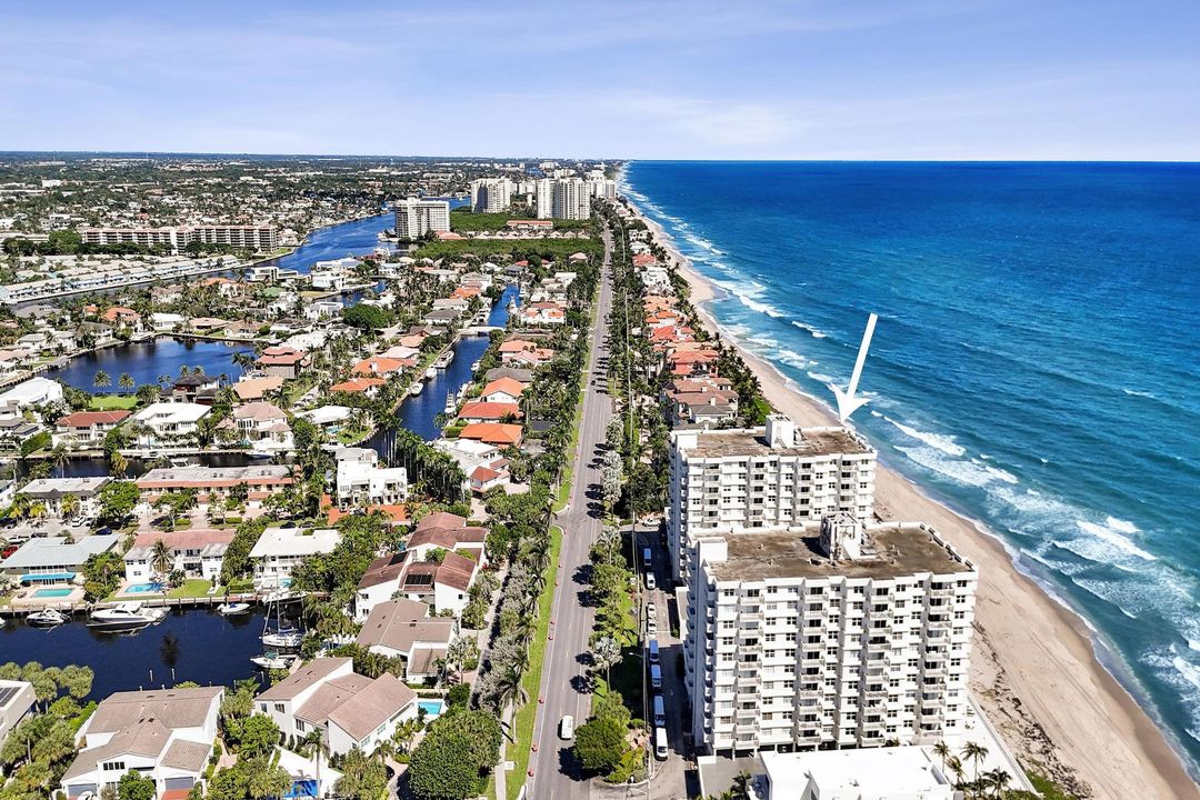 For Sale: $774,900 (2 beds, 2 baths, 1100 Square Feet)