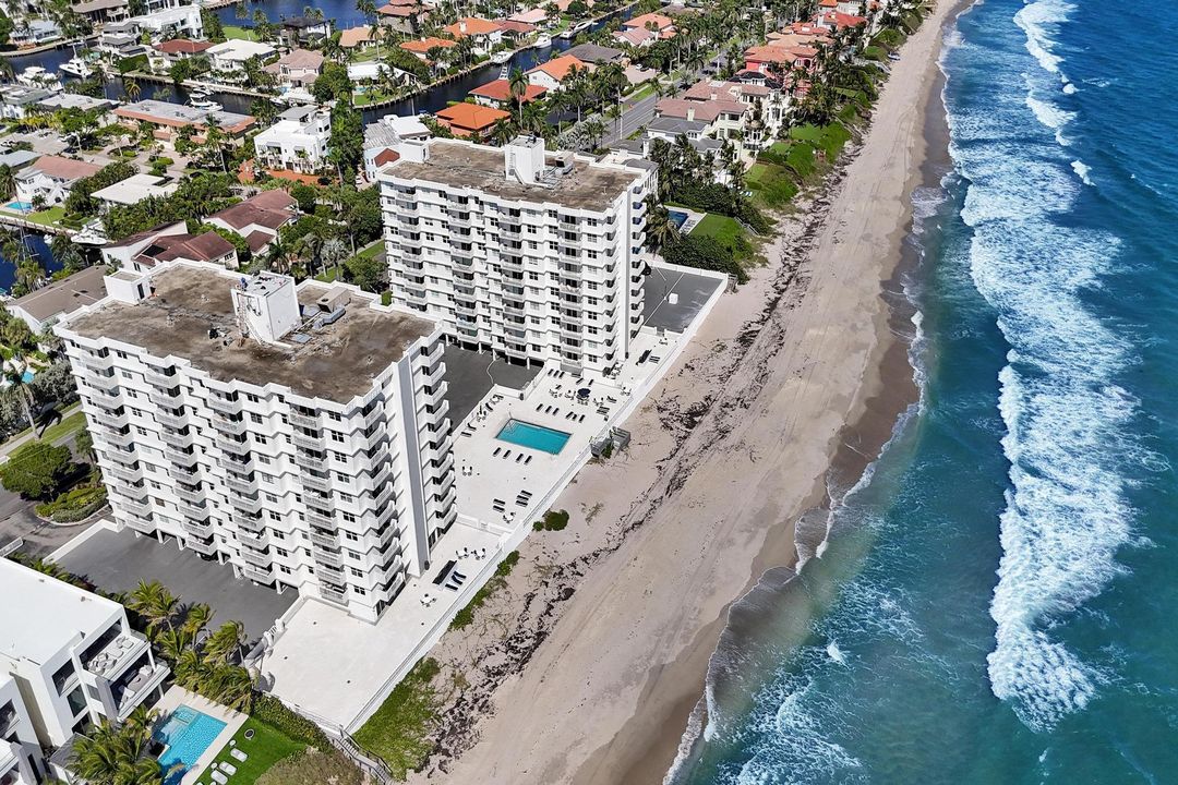 For Sale: $774,900 (2 beds, 2 baths, 1100 Square Feet)