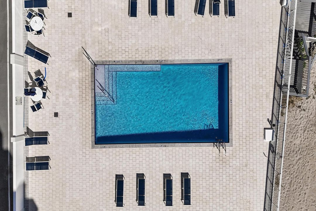 For Sale: $774,900 (2 beds, 2 baths, 1100 Square Feet)