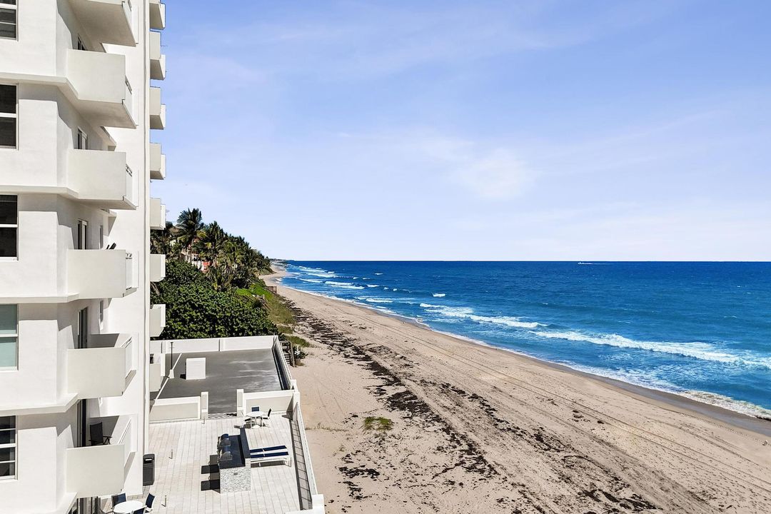 For Sale: $774,900 (2 beds, 2 baths, 1100 Square Feet)