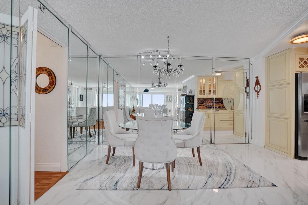 For Sale: $774,900 (2 beds, 2 baths, 1100 Square Feet)