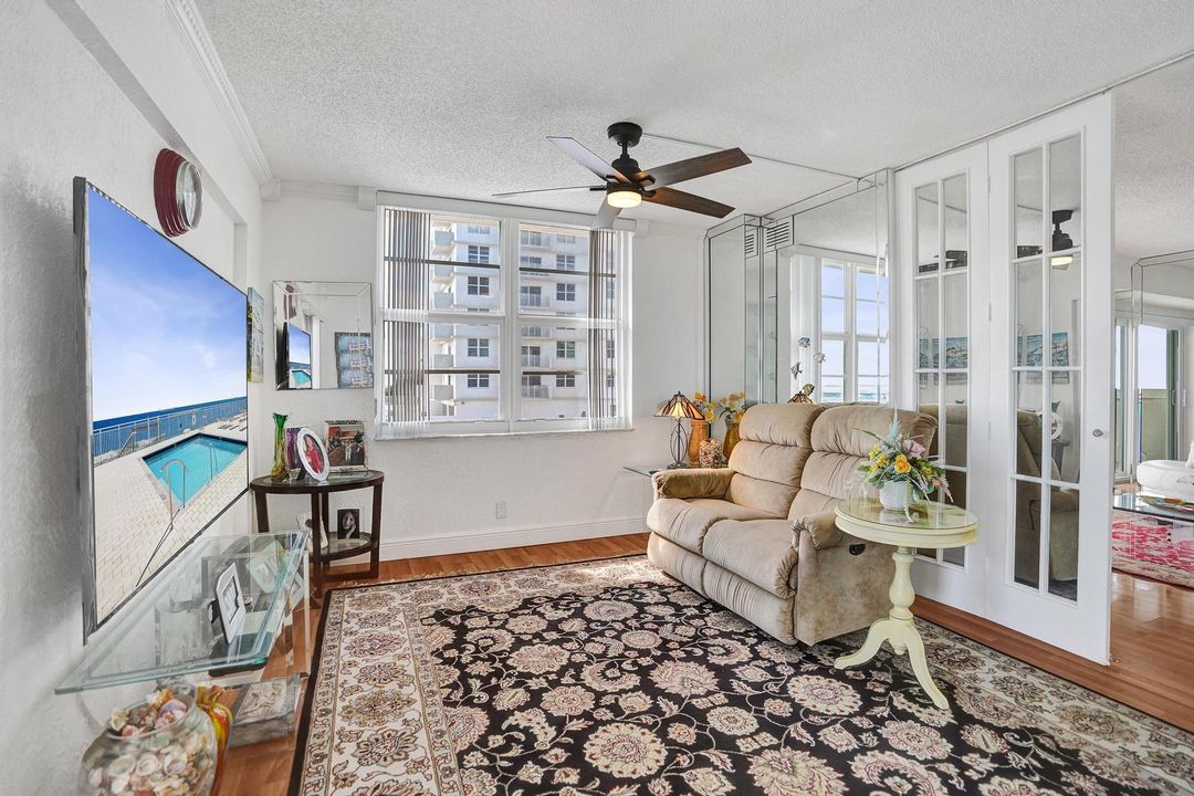 For Sale: $774,900 (2 beds, 2 baths, 1100 Square Feet)