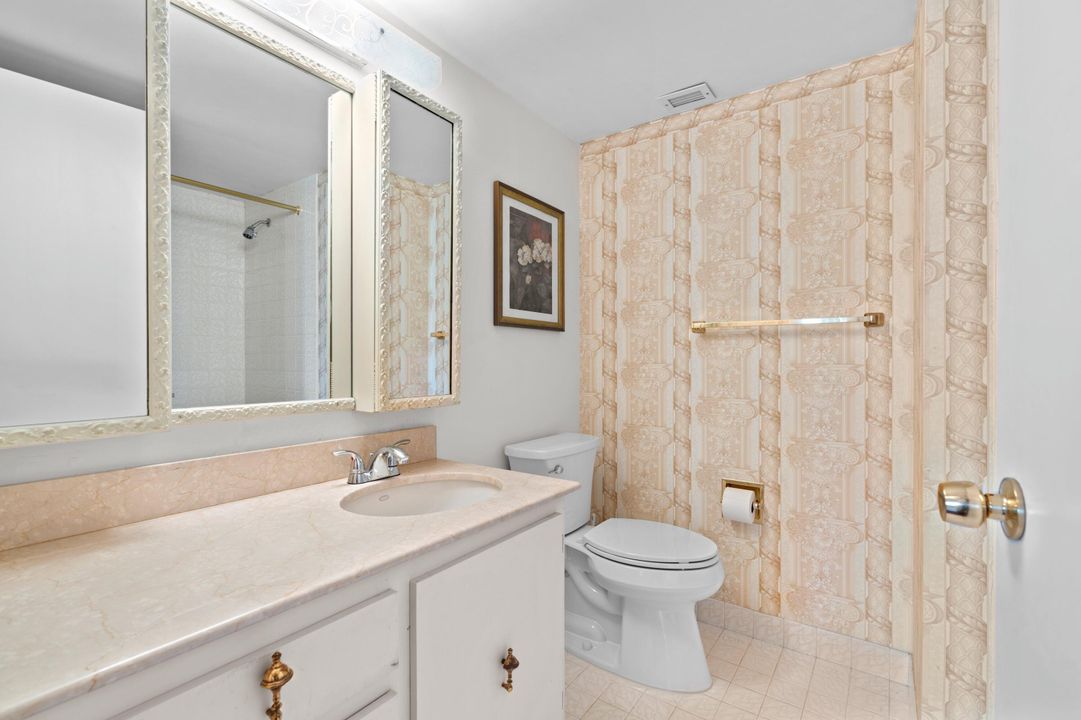 For Sale: $1,150,000 (3 beds, 2 baths, 1728 Square Feet)