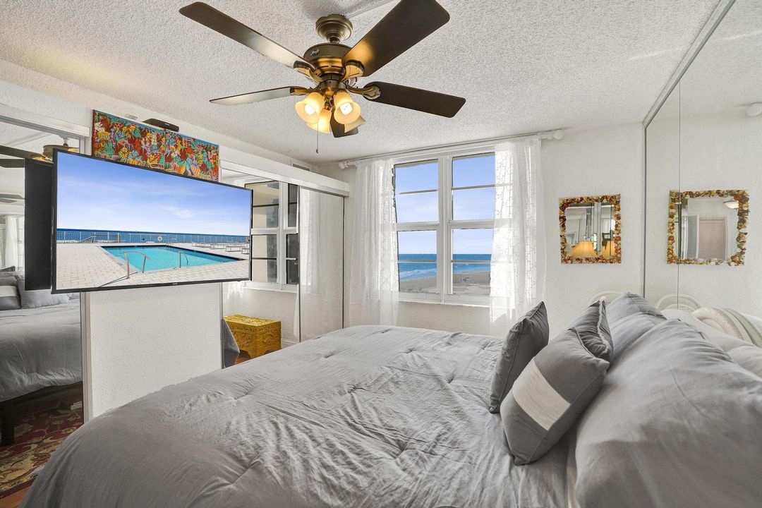 For Sale: $774,900 (2 beds, 2 baths, 1100 Square Feet)