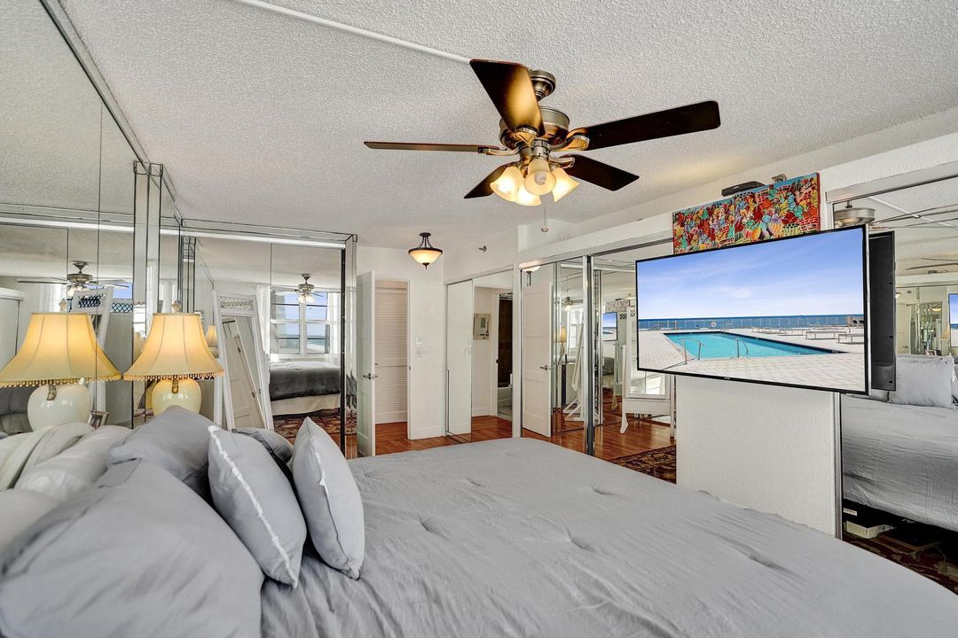 For Sale: $774,900 (2 beds, 2 baths, 1100 Square Feet)