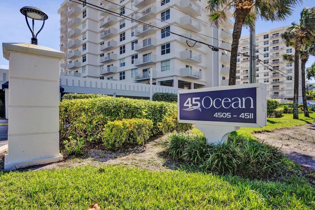 For Sale: $774,900 (2 beds, 2 baths, 1100 Square Feet)