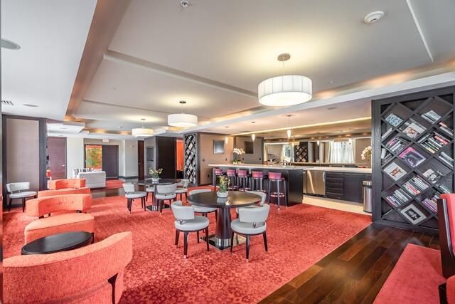 出租: $2,900 (1 贝兹, 1 浴室, 905 平方英尺)