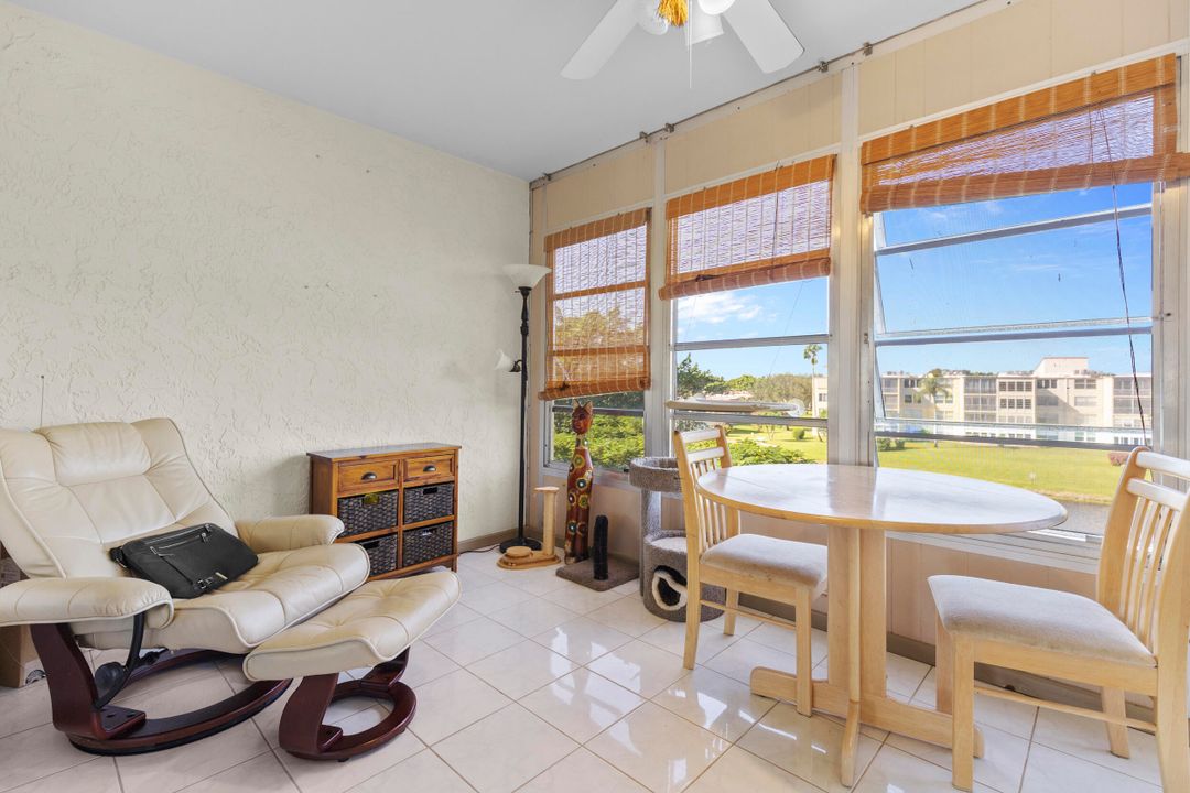 На продажу: $140,000 (1 спален, 2 ванн, 925 Квадратных фут)