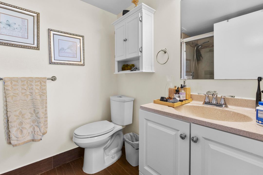 На продажу: $140,000 (1 спален, 2 ванн, 925 Квадратных фут)