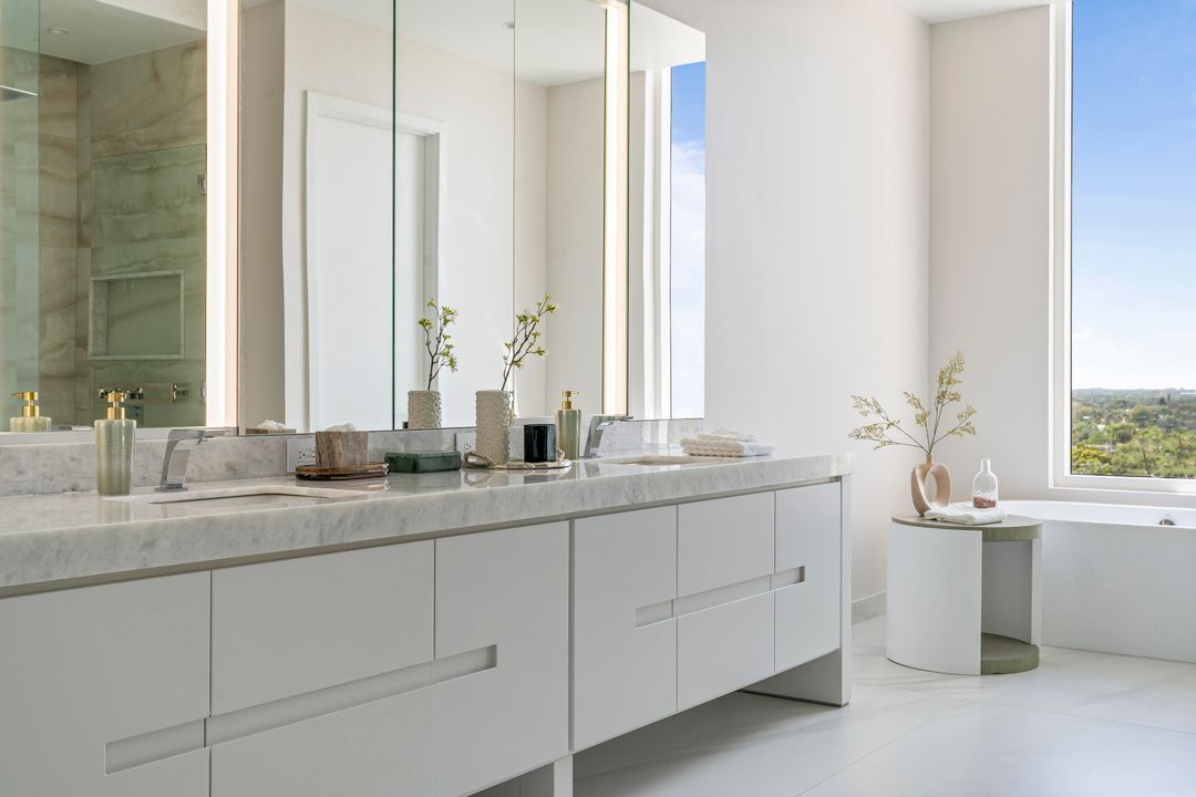 For Sale: $7,400,000 (3 beds, 3 baths, 4350 Square Feet)