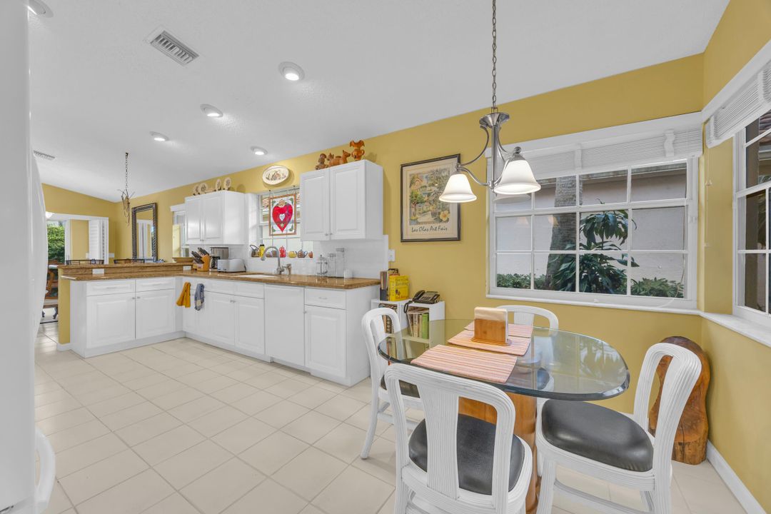 Active With Contract: $569,000 (3 beds, 2 baths, 2035 Square Feet)