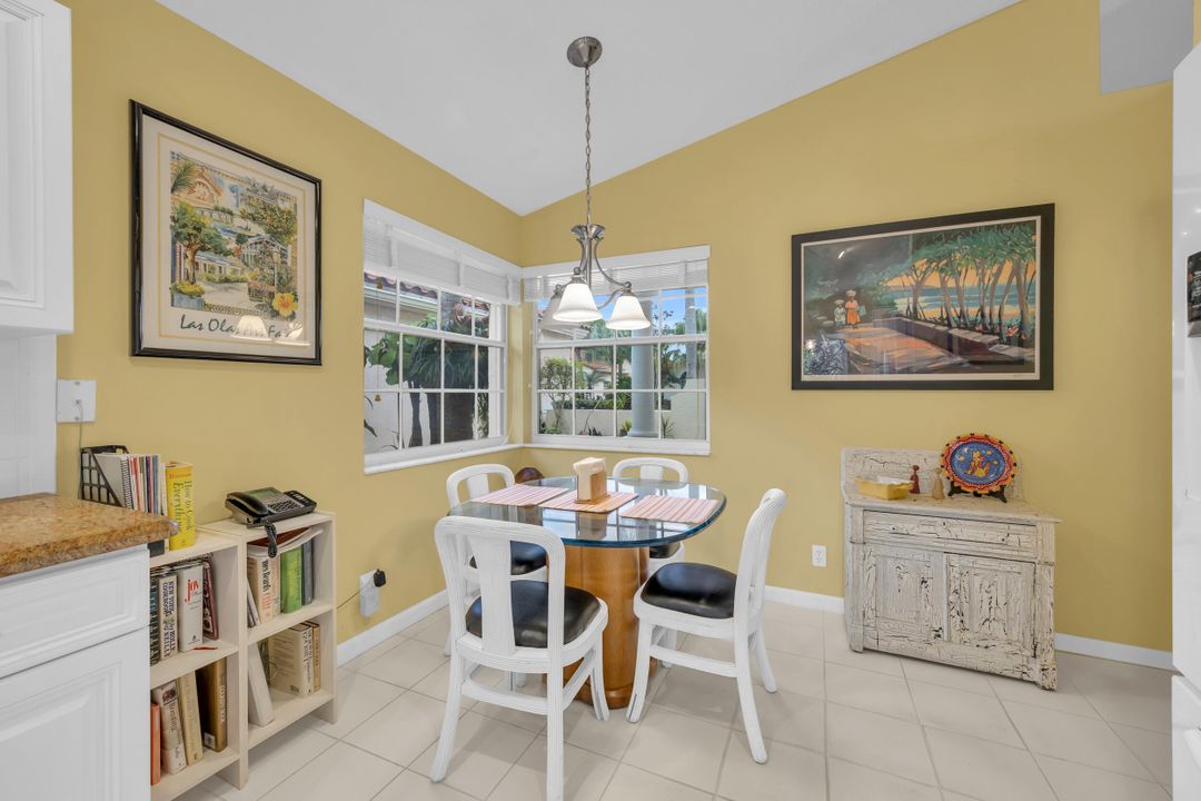 Active With Contract: $569,000 (3 beds, 2 baths, 2035 Square Feet)