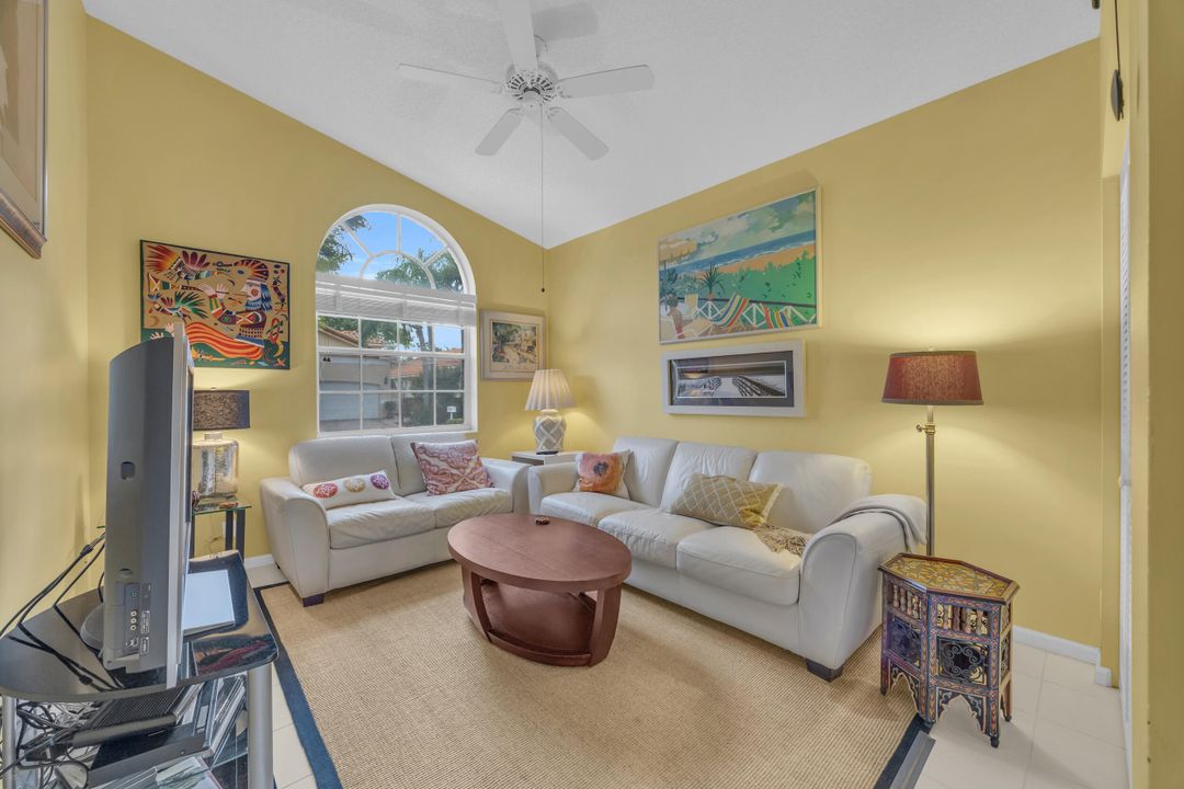 Active With Contract: $569,000 (3 beds, 2 baths, 2035 Square Feet)