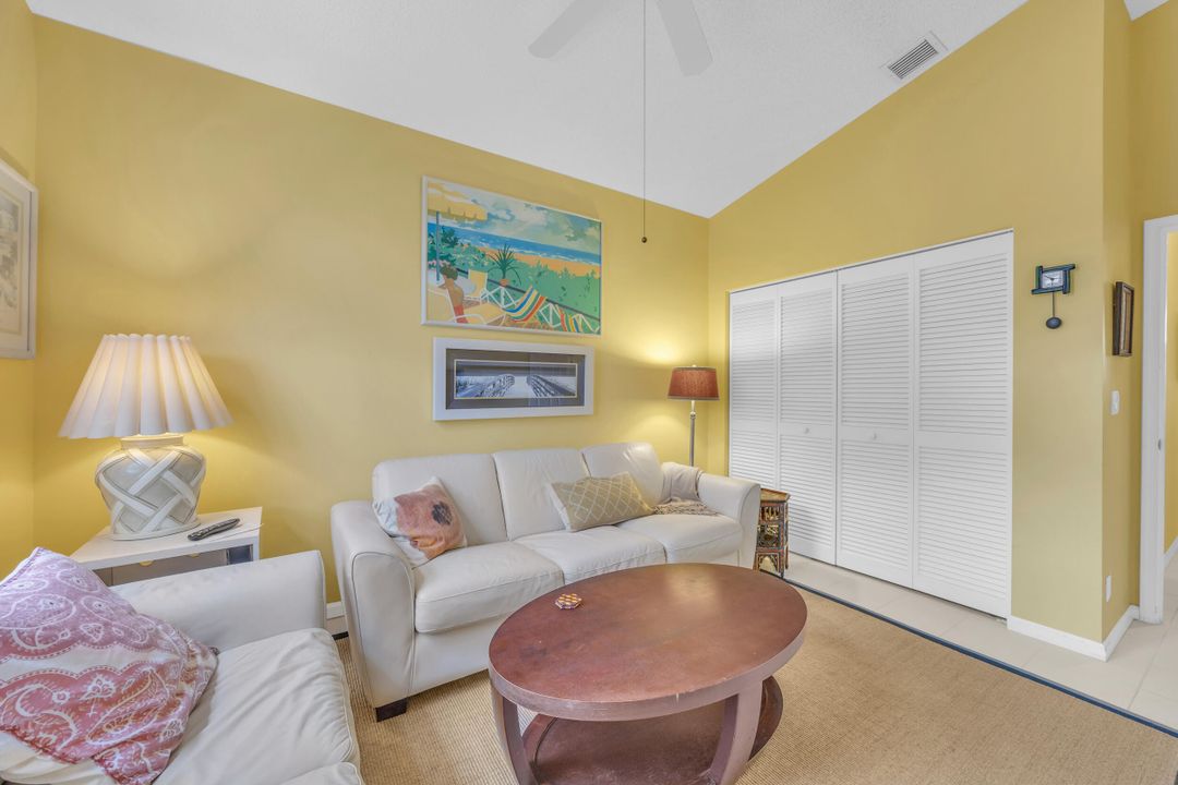 Active With Contract: $569,000 (3 beds, 2 baths, 2035 Square Feet)