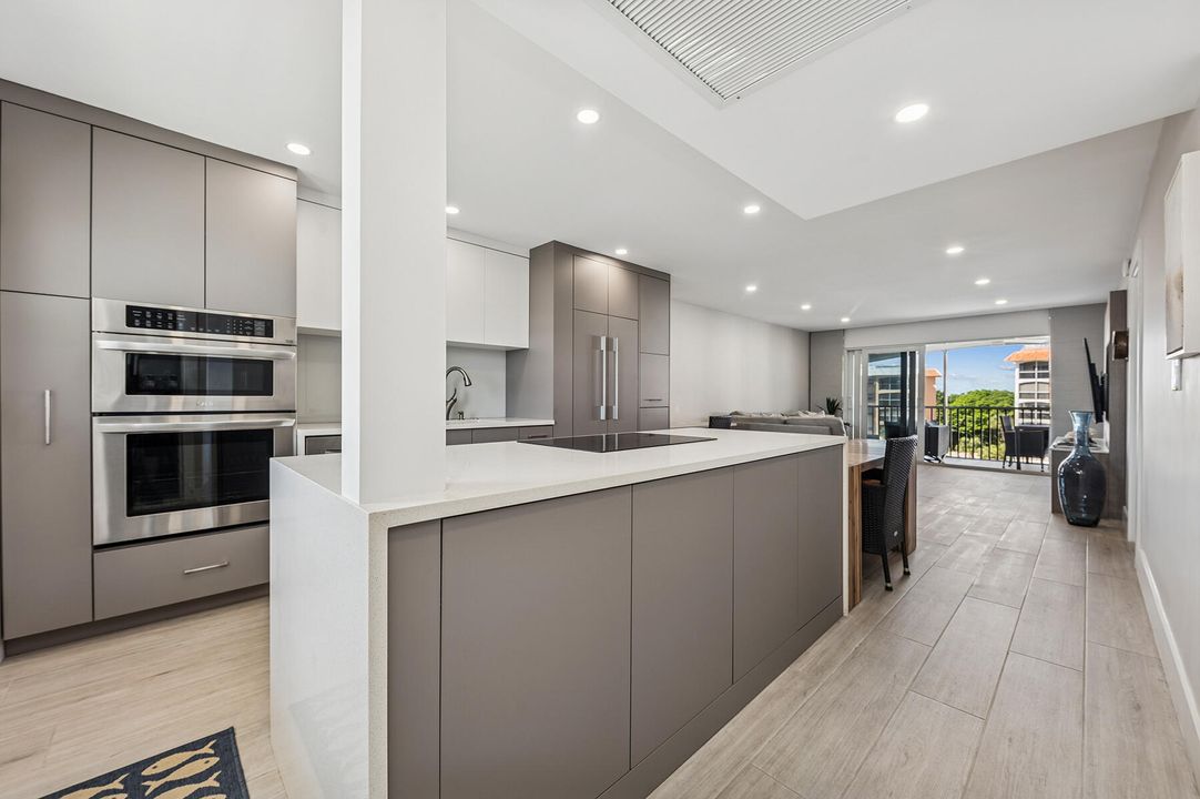 На продажу: $419,900 (1 спален, 1 ванн, 802 Квадратных фут)