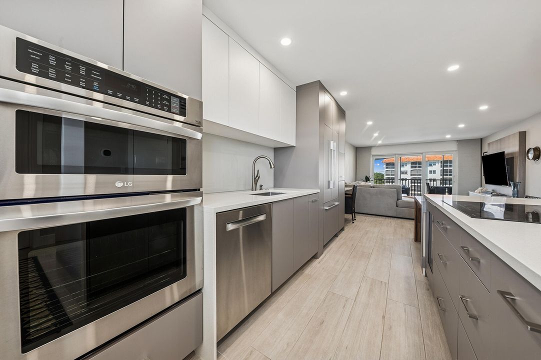 На продажу: $419,900 (1 спален, 1 ванн, 802 Квадратных фут)