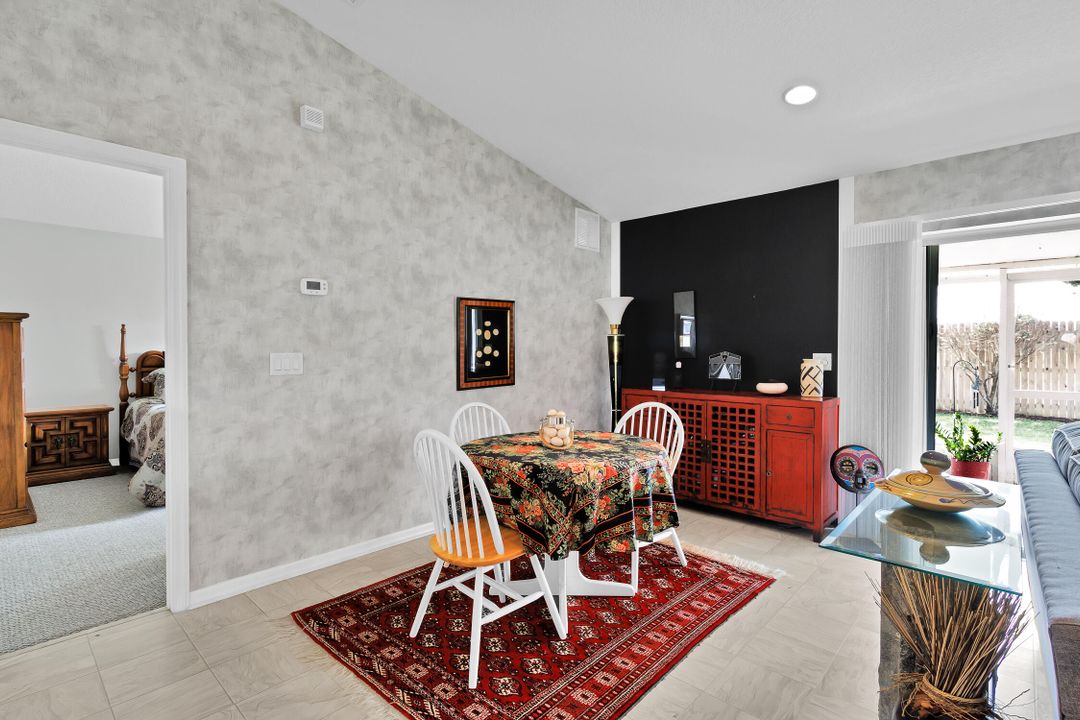 For Sale: $350,000 (3 beds, 2 baths, 1330 Square Feet)