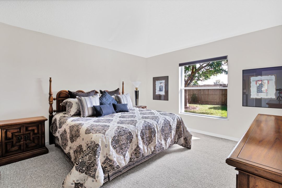 For Sale: $350,000 (3 beds, 2 baths, 1330 Square Feet)