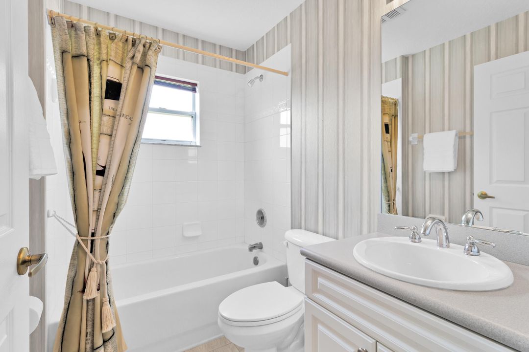 For Sale: $350,000 (3 beds, 2 baths, 1330 Square Feet)