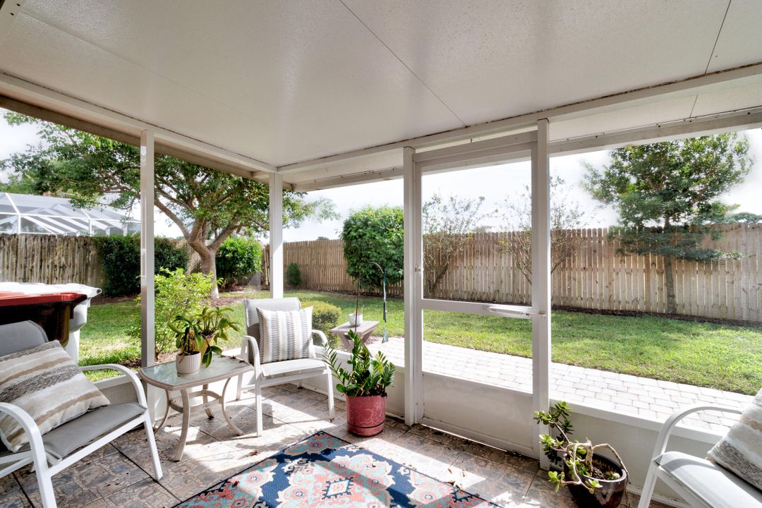 For Sale: $350,000 (3 beds, 2 baths, 1330 Square Feet)