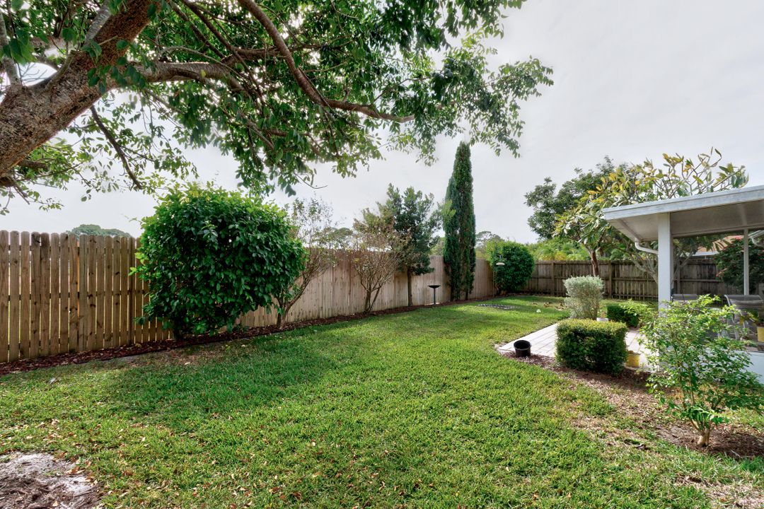 For Sale: $350,000 (3 beds, 2 baths, 1330 Square Feet)