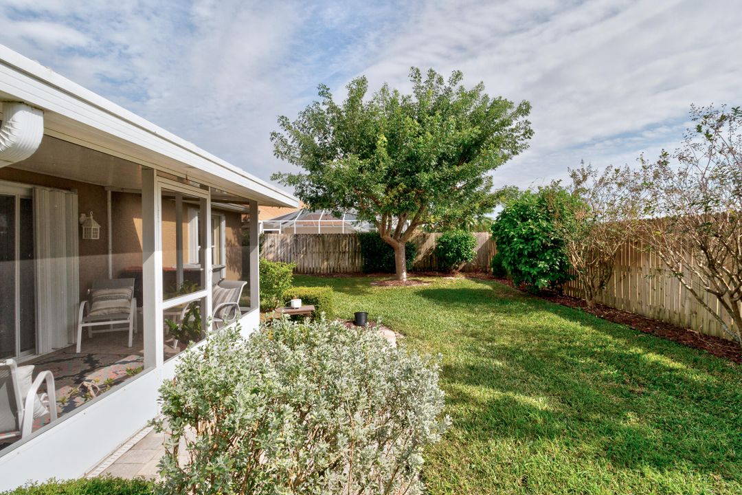 For Sale: $350,000 (3 beds, 2 baths, 1330 Square Feet)