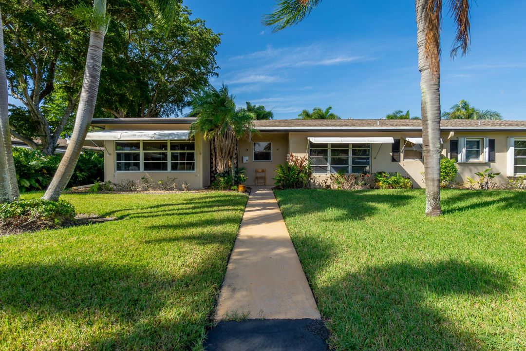 En Venta: $218,000 (2 camas, 2 baños, 1295 Pies cuadrados)