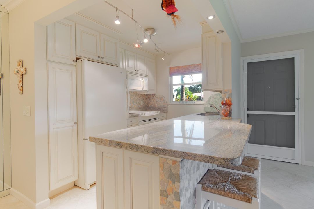 En Venta: $218,000 (2 camas, 2 baños, 1295 Pies cuadrados)