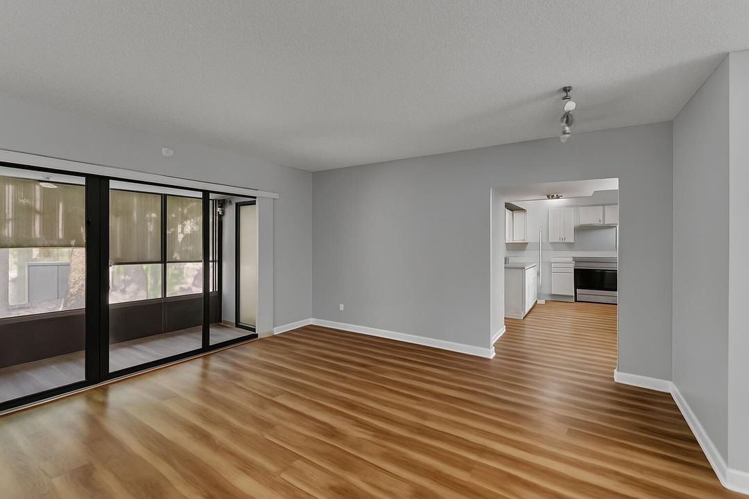 Activo con contrato: $315,000 (3 camas, 2 baños, 1440 Pies cuadrados)