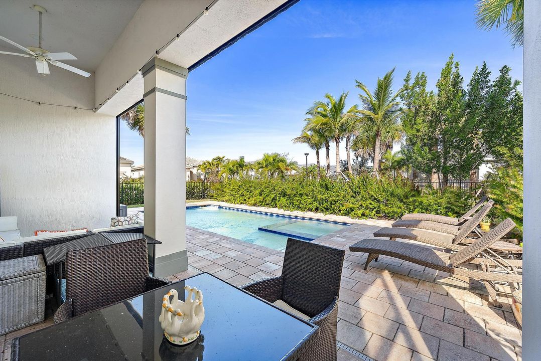 For Sale: $875,000 (3 beds, 2 baths, 2298 Square Feet)