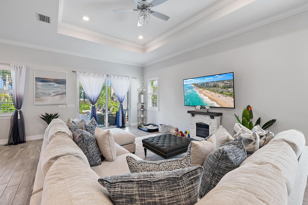 For Sale: $875,000 (3 beds, 2 baths, 2298 Square Feet)