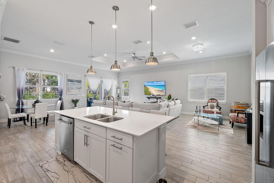 For Sale: $875,000 (3 beds, 2 baths, 2298 Square Feet)