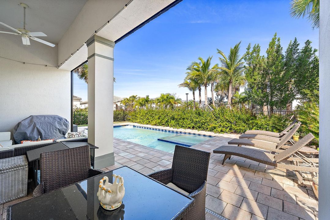 For Sale: $875,000 (3 beds, 2 baths, 2298 Square Feet)