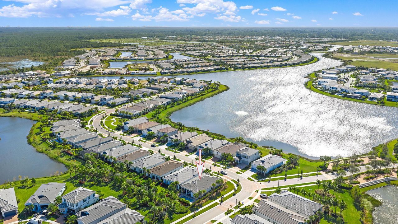 For Sale: $875,000 (3 beds, 2 baths, 2298 Square Feet)