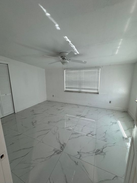 For Rent: $2,550 (2 beds, 1 baths, 2127 Square Feet)