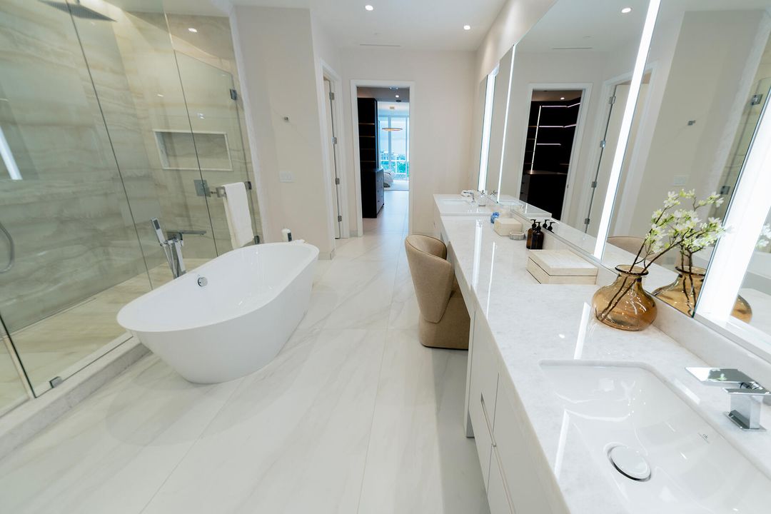 待售: $7,475,000 (4 贝兹, 4 浴室, 4910 平方英尺)