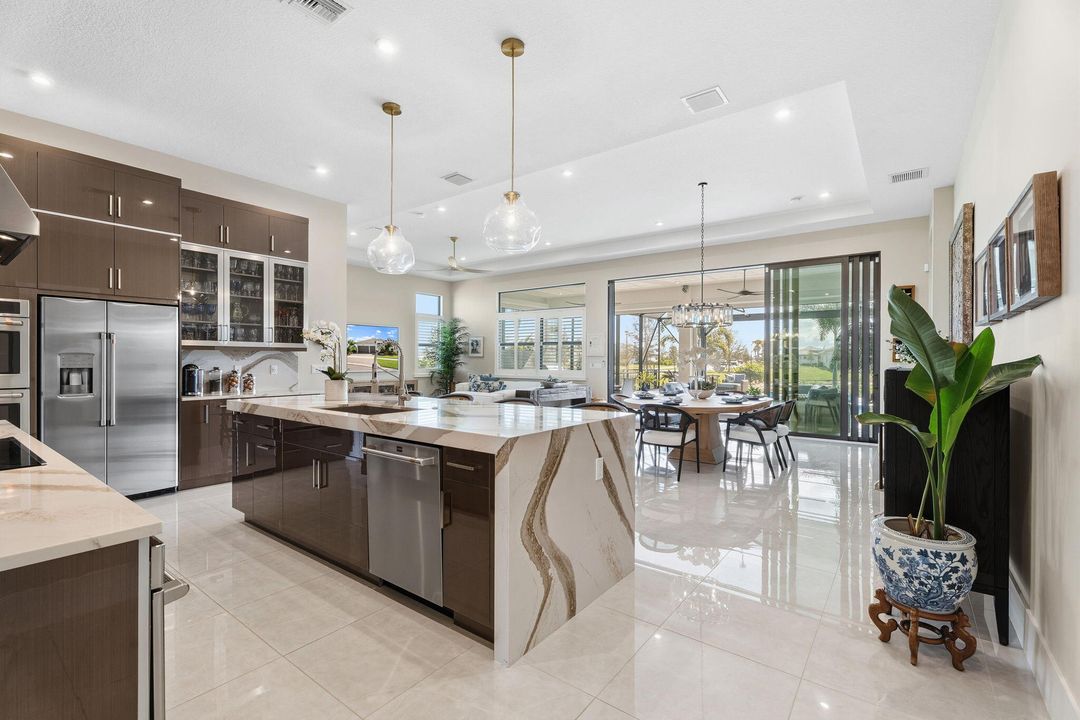 На продажу: $1,125,000 (3 спален, 3 ванн, 2554 Квадратных фут)